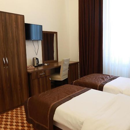 Malakan Hotel Baku Exteriör bild