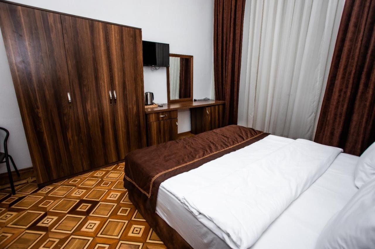 Malakan Hotel Baku Exteriör bild